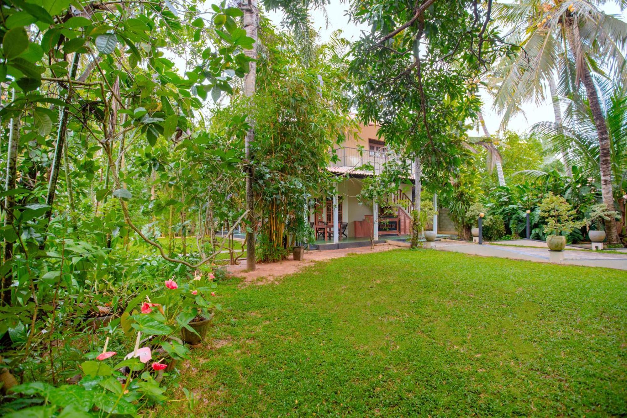 River Face Inn Tissamaharama Exterior foto