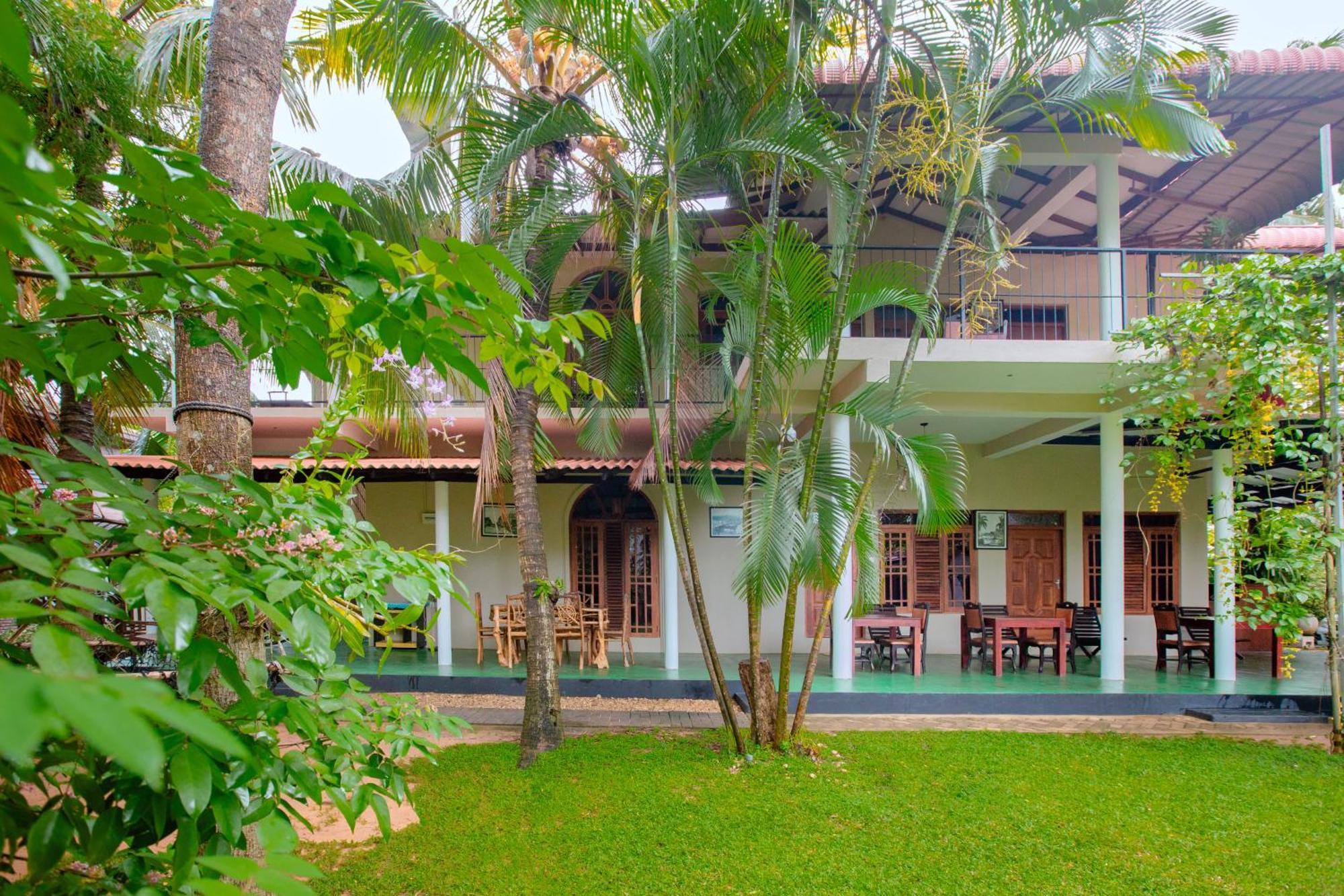 River Face Inn Tissamaharama Exterior foto